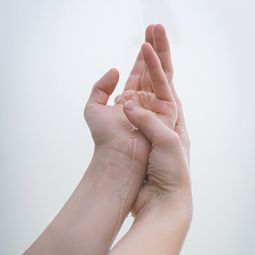 SOMMER, SONNE, SENSIBLE HAUT? SO BLIEBT DEINE NEURODERMITIS ENTSPANNT